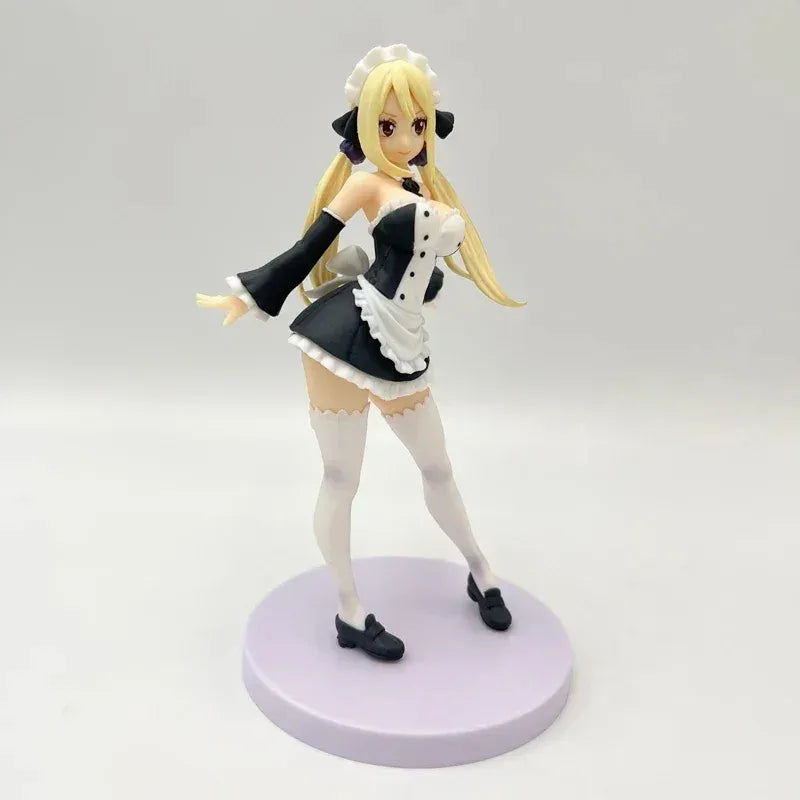 Figurine Lucy Heartfilia Fairy Tail en tenue de soubrette de face - 17cm
